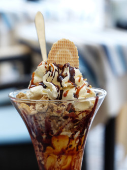 A sundae with a wafer